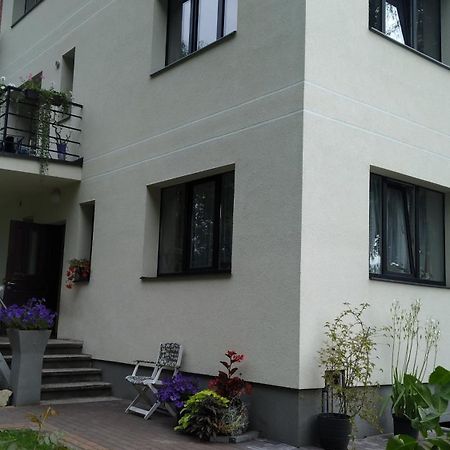 Studio Apartment And Free Airport Transfer Riga Eksteriør bilde