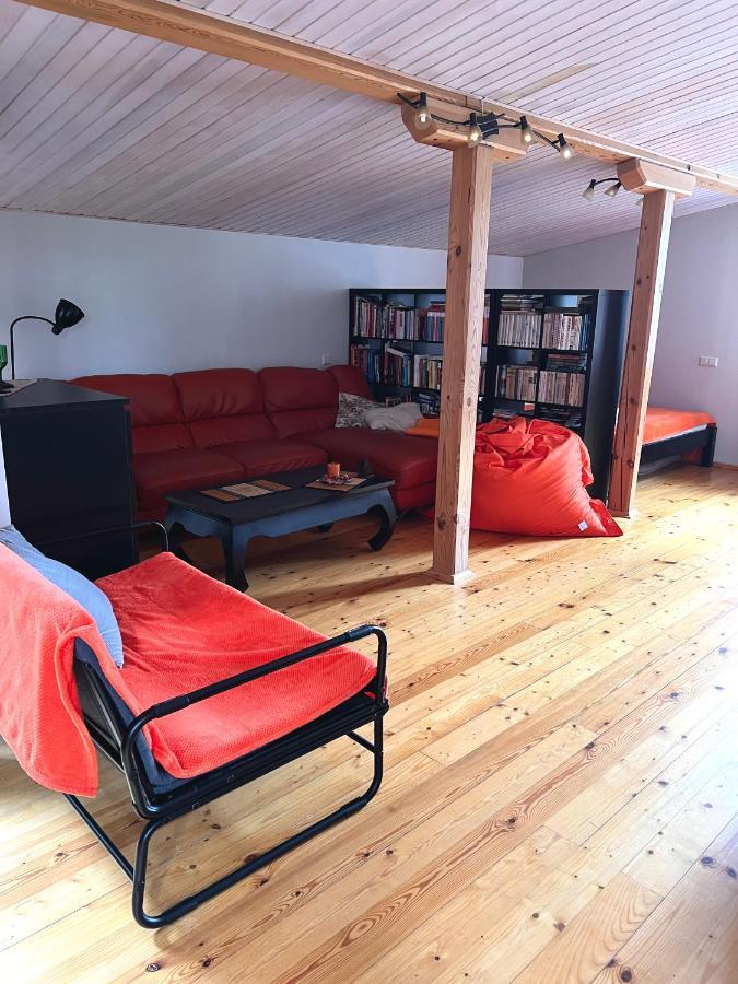 Studio Apartment And Free Airport Transfer Riga Eksteriør bilde