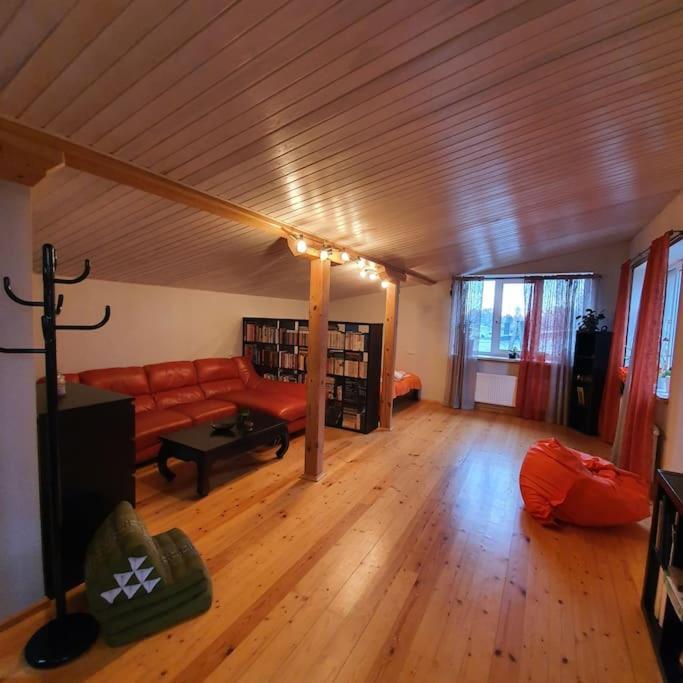 Studio Apartment And Free Airport Transfer Riga Eksteriør bilde